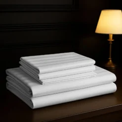 Completo lenzuola matrimoniale 260x295 cm Zefiro Bianco in raso di cotone