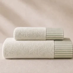 Coppia Asciugamani 1+1 panna con bordo a righe verdi stile Shabby