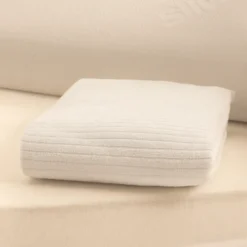 Coprimaterasso con angoli in spugna jacquard GABEL Buonanotte