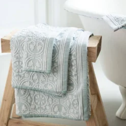 Set 1+1 - Asciugamano e ospite PIP STUDIO Tile de Pip Light Blue