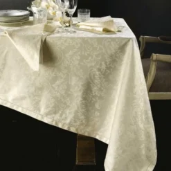 Tovaglia in fiandra PIAZZA PITTI 160x230 cm 8 tovaglioli beige Manuela